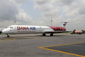 Dana_Air_McDonnell_Douglas_MD-83_DC-9-83_Iwelumo-1